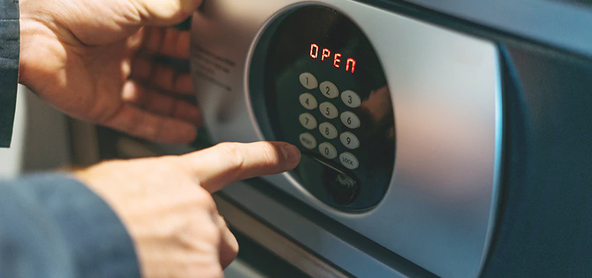Cash Safe Openers in Pico Rivera, California