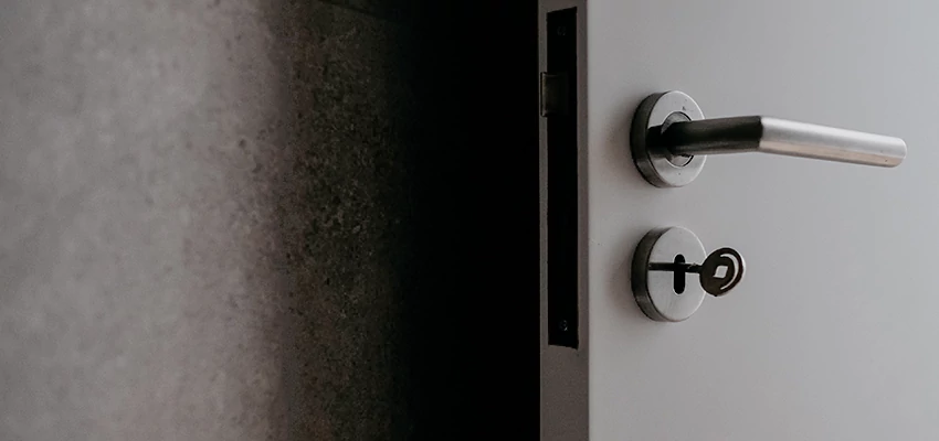 Front Door Handle Repair And Installation in Pico Rivera, CA