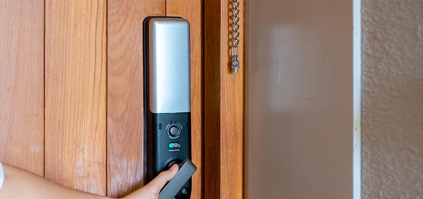 Home Security Electronic Locks Upgrades in Pico Rivera, CA